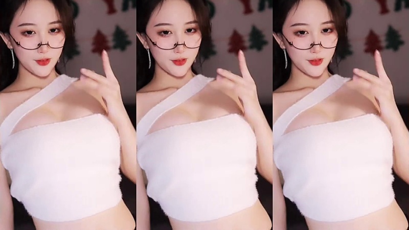 斗鱼直播阿让让丶性感热舞无水印合集预览图 2