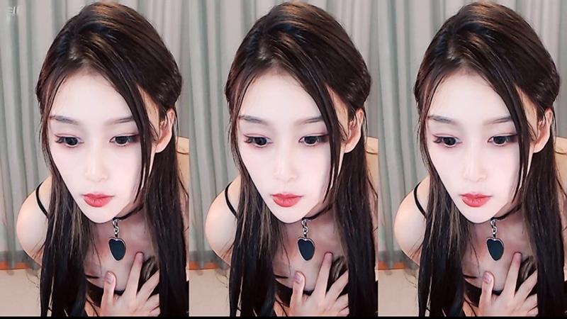 斗鱼主播是你的Rose肉阿性感热舞合集一预览图 3