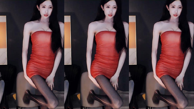 虎牙直播怡妹儿钞票枪热舞合集预览图 3