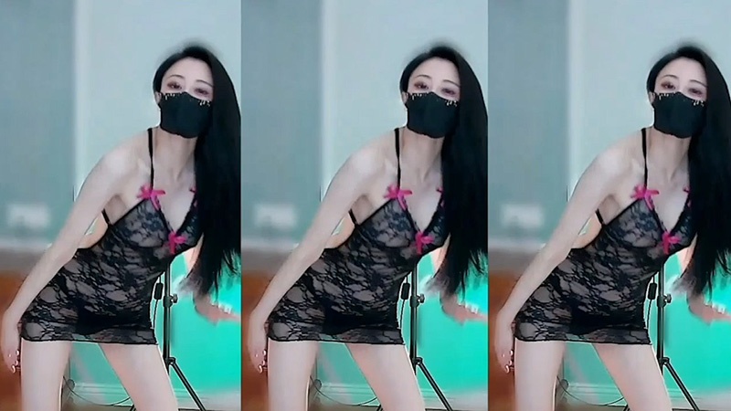 230203网易CC直播白妖妖定制薄纱透视丁字热舞