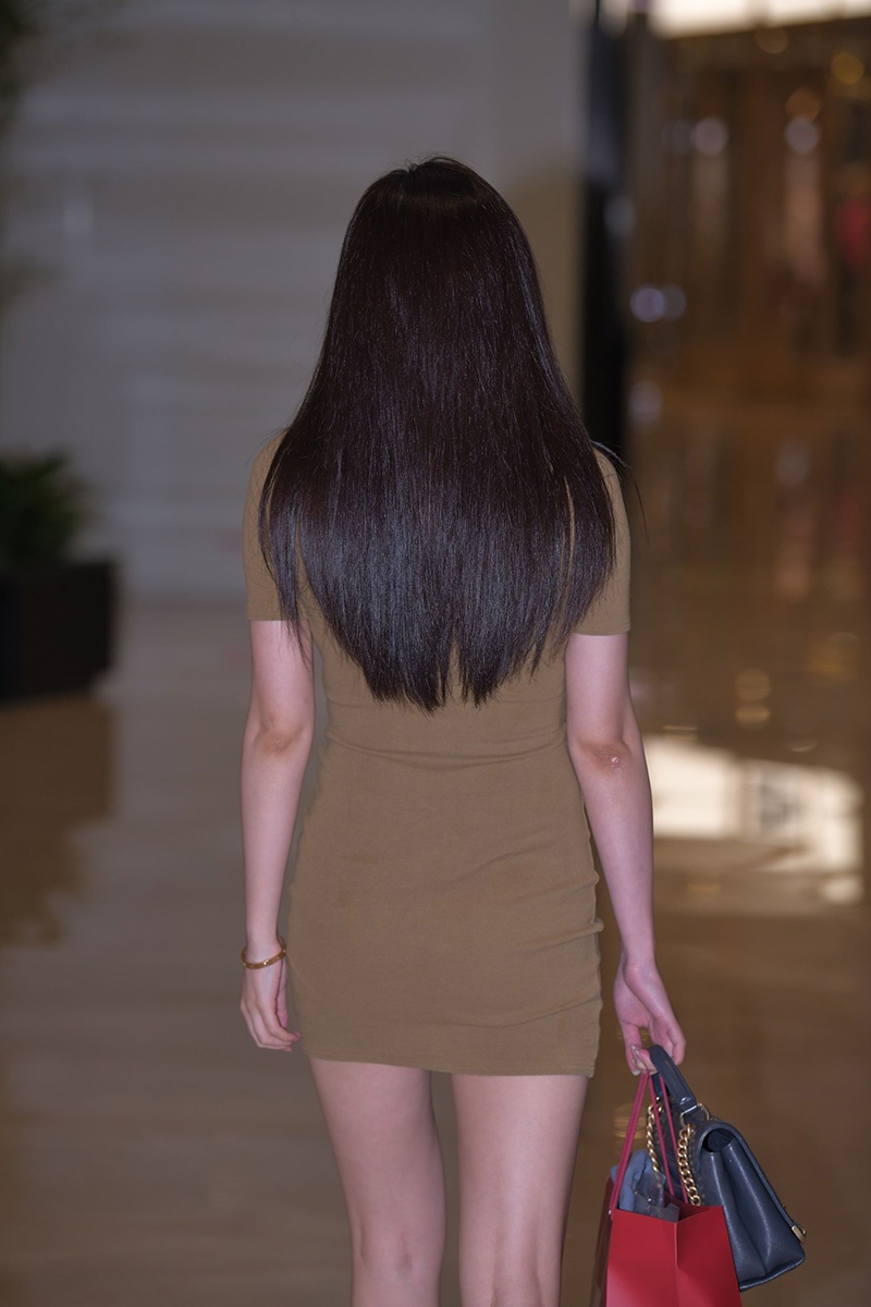 100.夜拍极品少妇图片视频