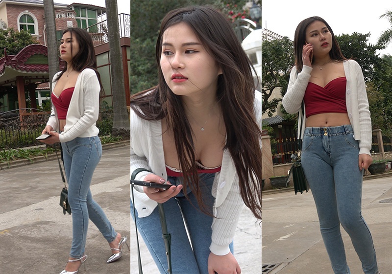 蓝色紧身牛仔翘臀美胸美女