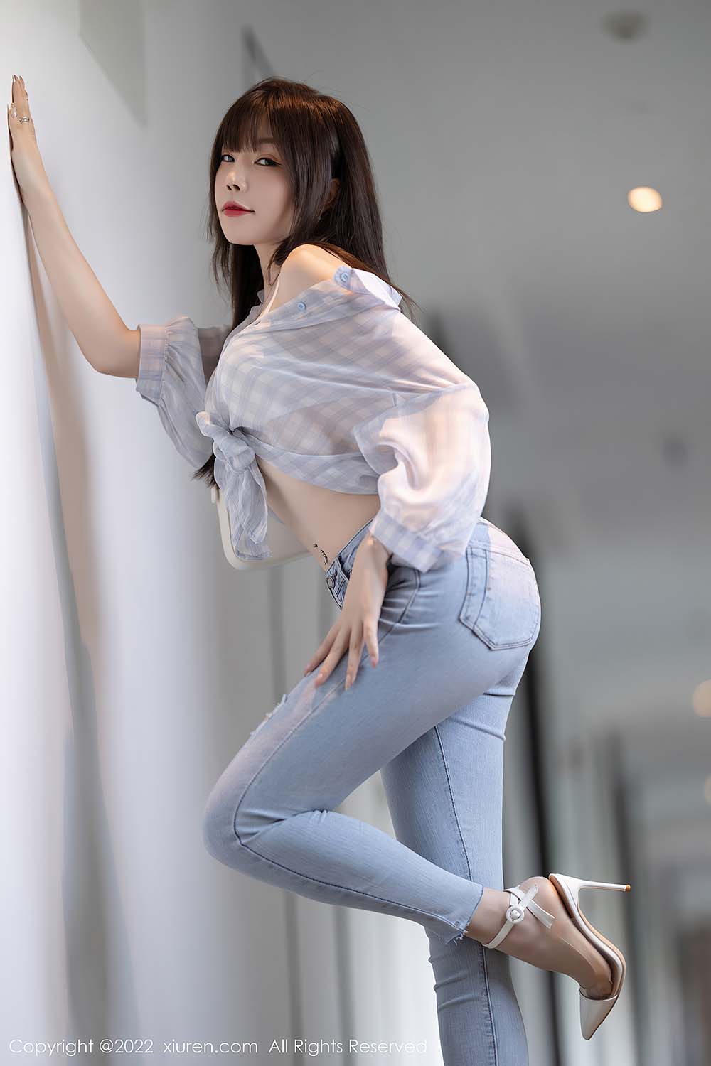 [Xiuren秀人网] NO.4976 芝芝Booty预览图 2
