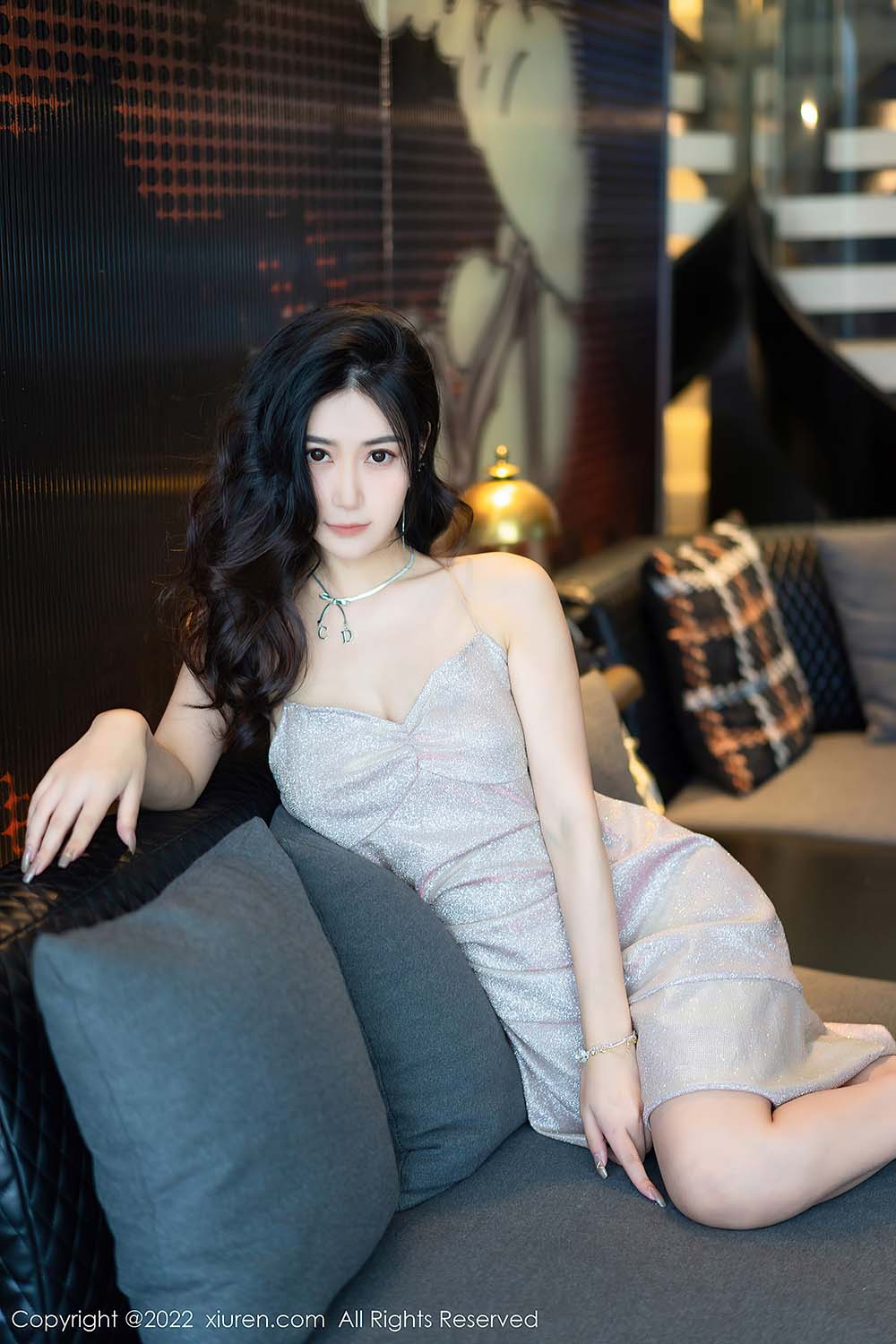 [Xiuren秀人网] NO.5659 laura阿姣预览图 2