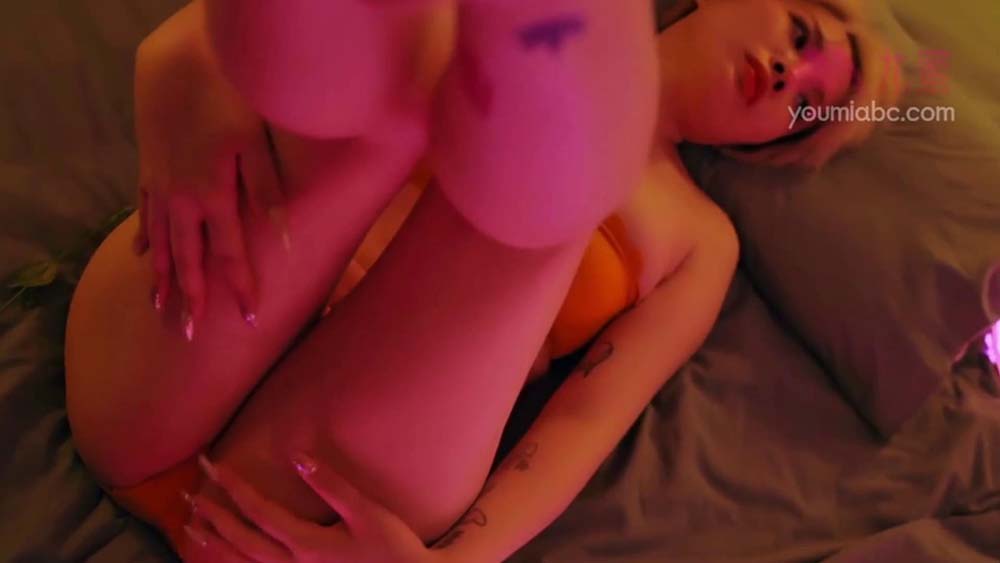 [YouMi尤蜜]视频 NO.718 狂热的欲火 Heidi预览图 2