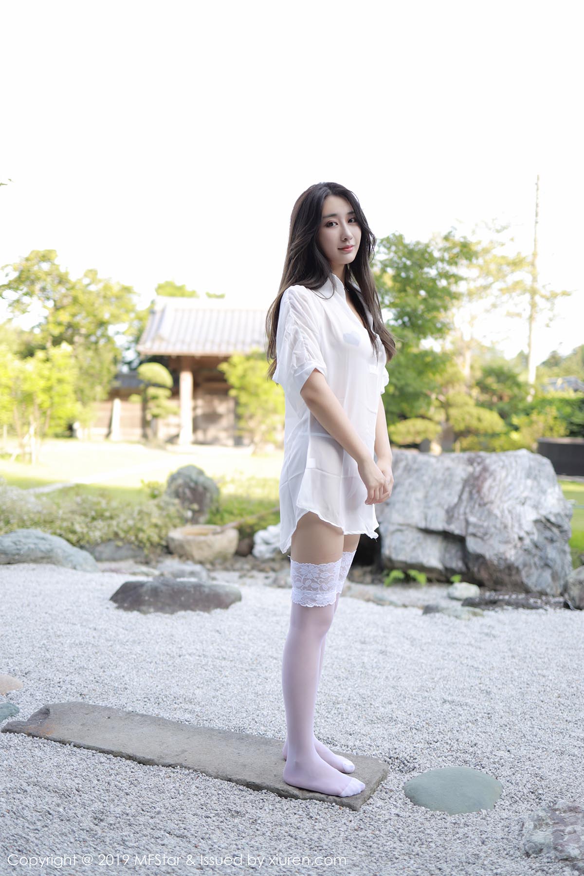 [MFStar模范学院]MF20191011VOL0219 VOL.219 妖娆蔓延的蕾丝吊袜 Betty林子欣