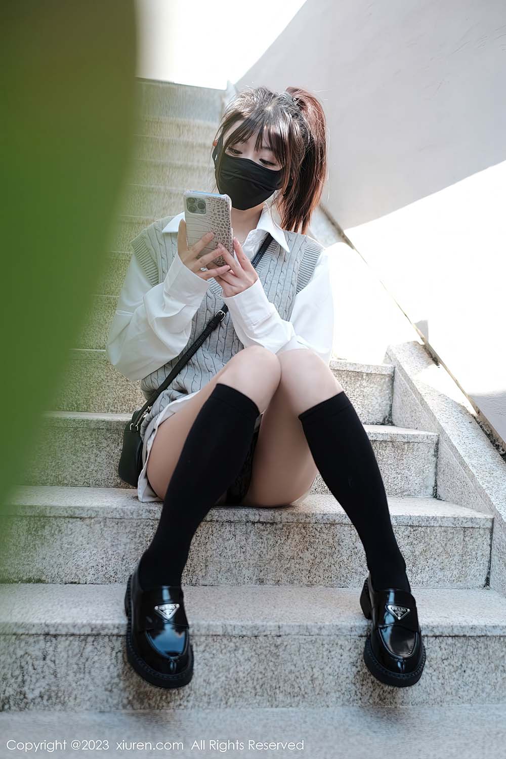 [Xiuren秀人网] NO.6145 佘贝拉Bella预览图 2