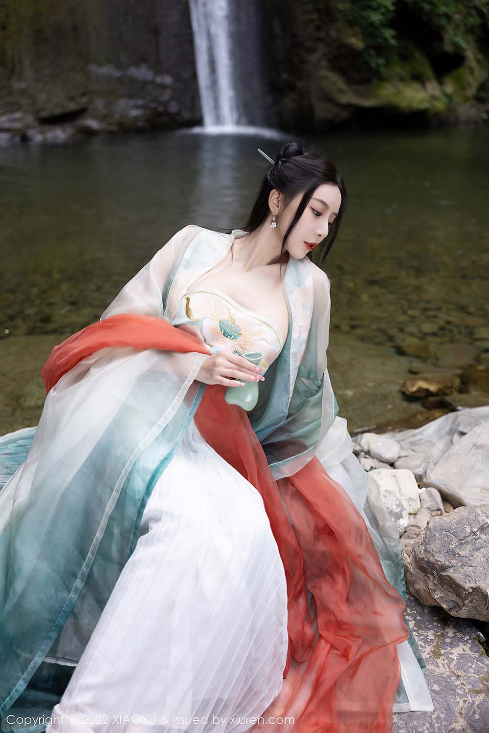[XIAOYU语画界] VOL.889 王馨瑶yanni预览图 2