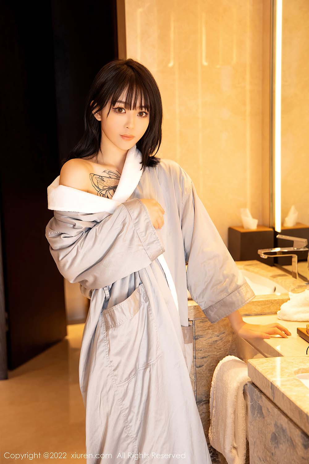 [Xiuren秀人网] NO.4664 奶瓶.预览图 2