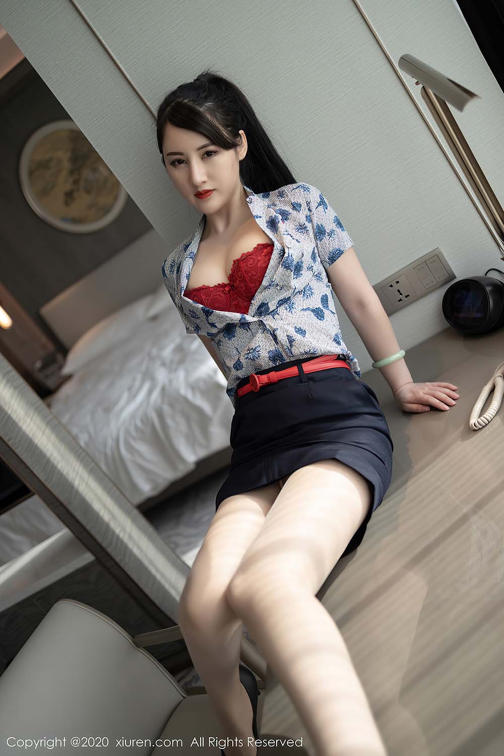 [Xiuren秀人网]XR20201124N02817 NO.2817 诗诗kiki预览图 3