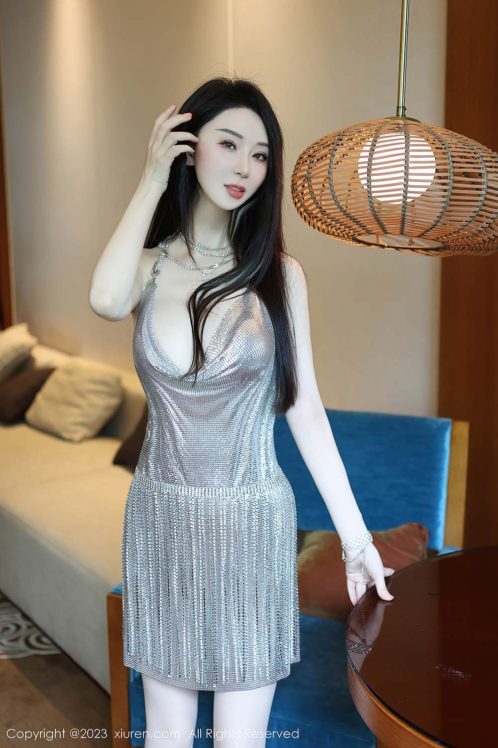 [Xiuren秀人网] NO.7483 田兮白预览图 3