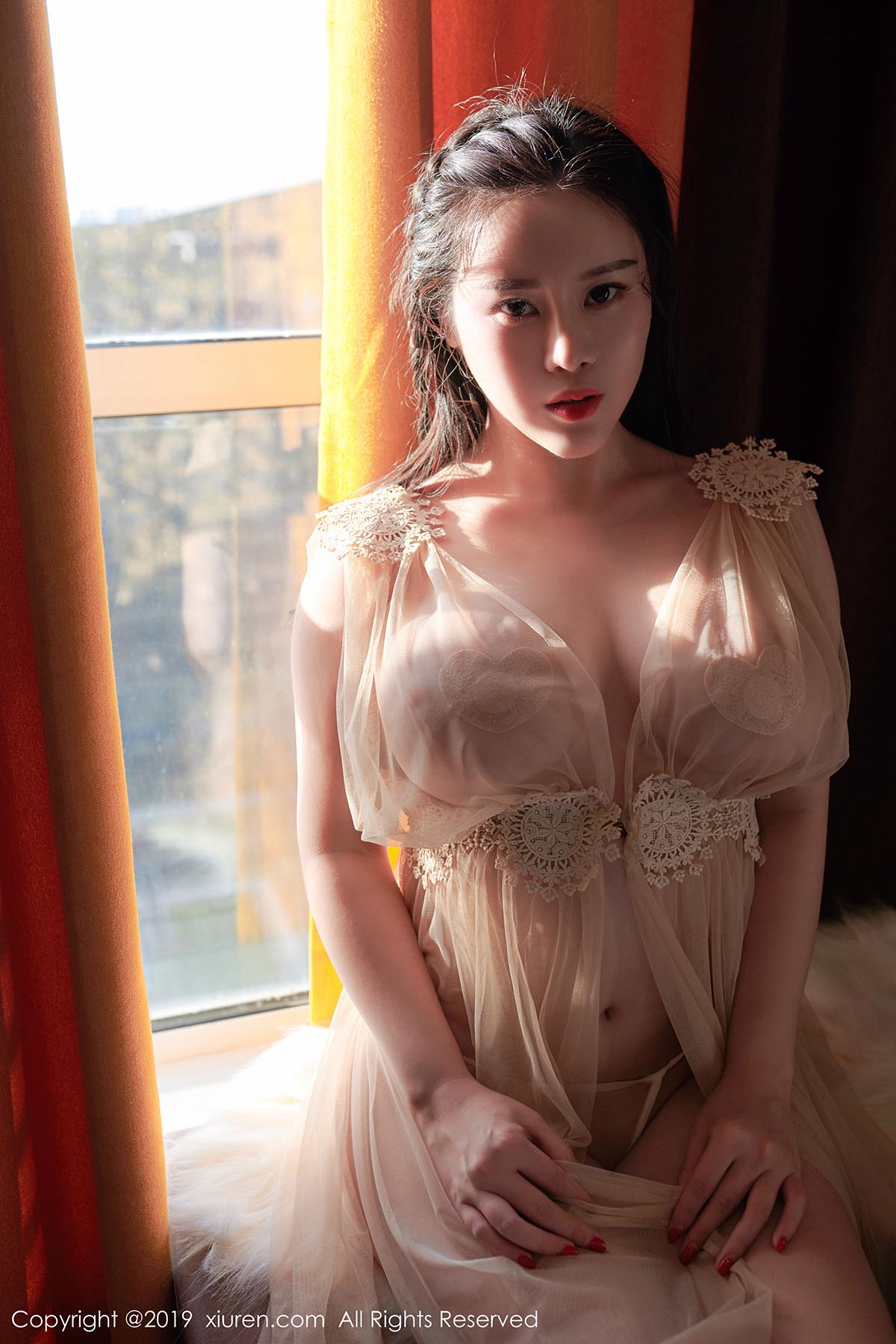 [Xiuren秀人网]XR20190314N01366 NO.1366 丰腴有致娇躯魅惑 戴渃欣预览图 2