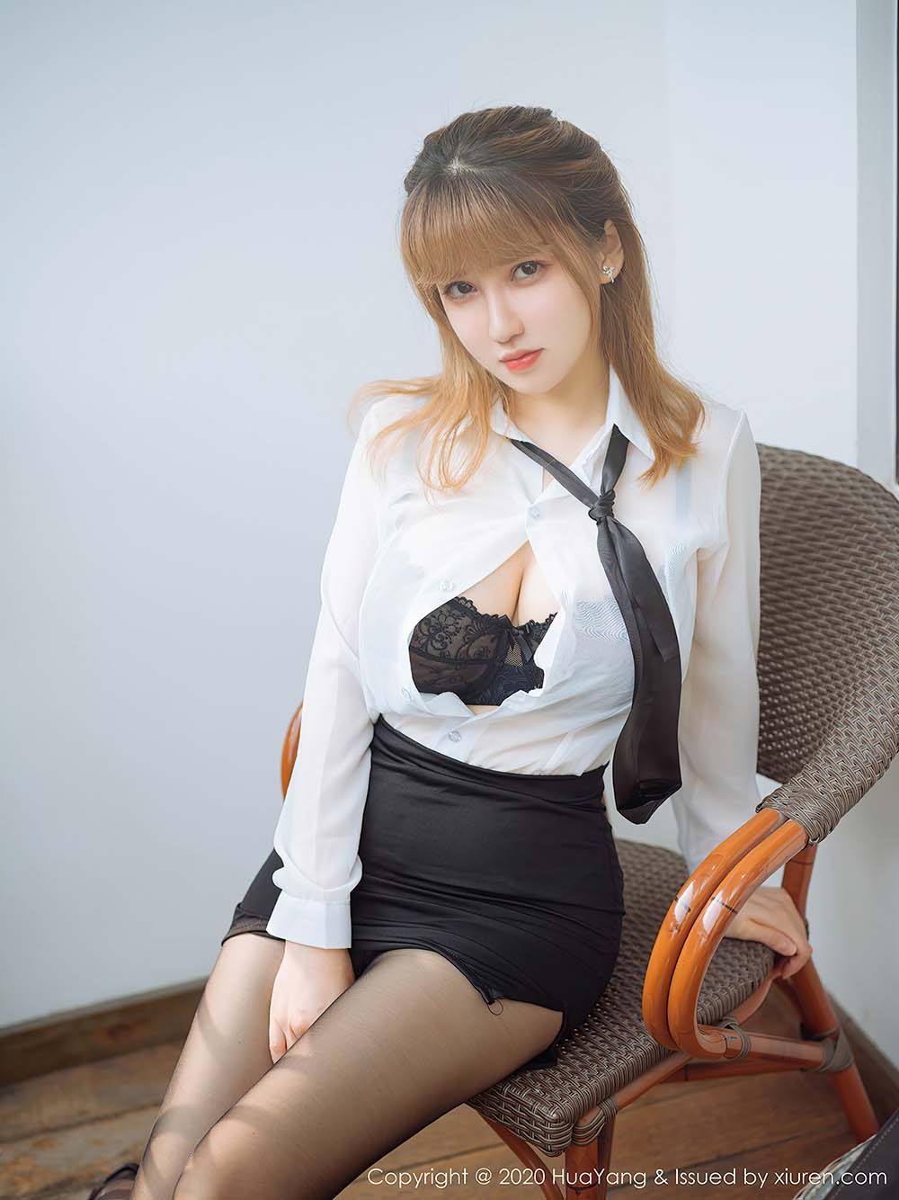 [HuaYang花漾show]HYG20201109VOL0316 VOL.316 周大萌预览图 2