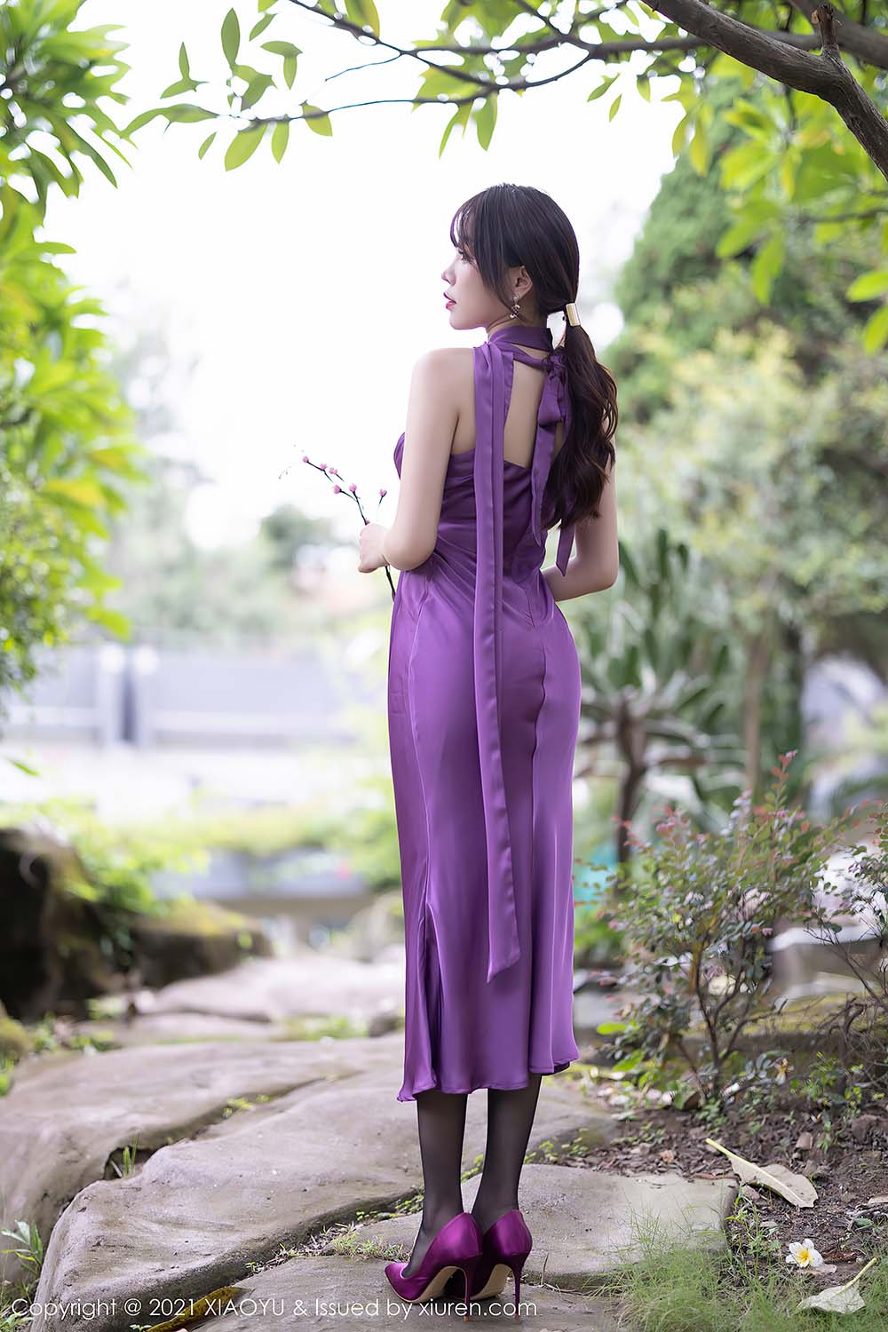 [XIAOYU语画界] VOL.634 黑丝长裙私房写真 芝芝Booty预览图 3