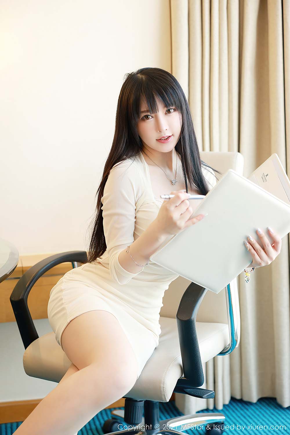 [MFStar模范学院] VOL.472 玉兔miki预览图 3