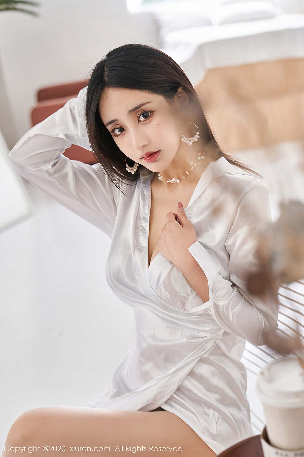 [Xiuren秀人网]XR20200629N02273 NO.2273 慵懒睡衣与肉丝 林子欣Freya