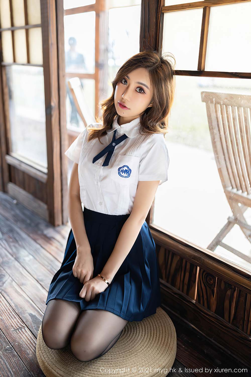 [MyGirl美媛馆] VOL.618 校服制服系列 绮里嘉ula预览图 2