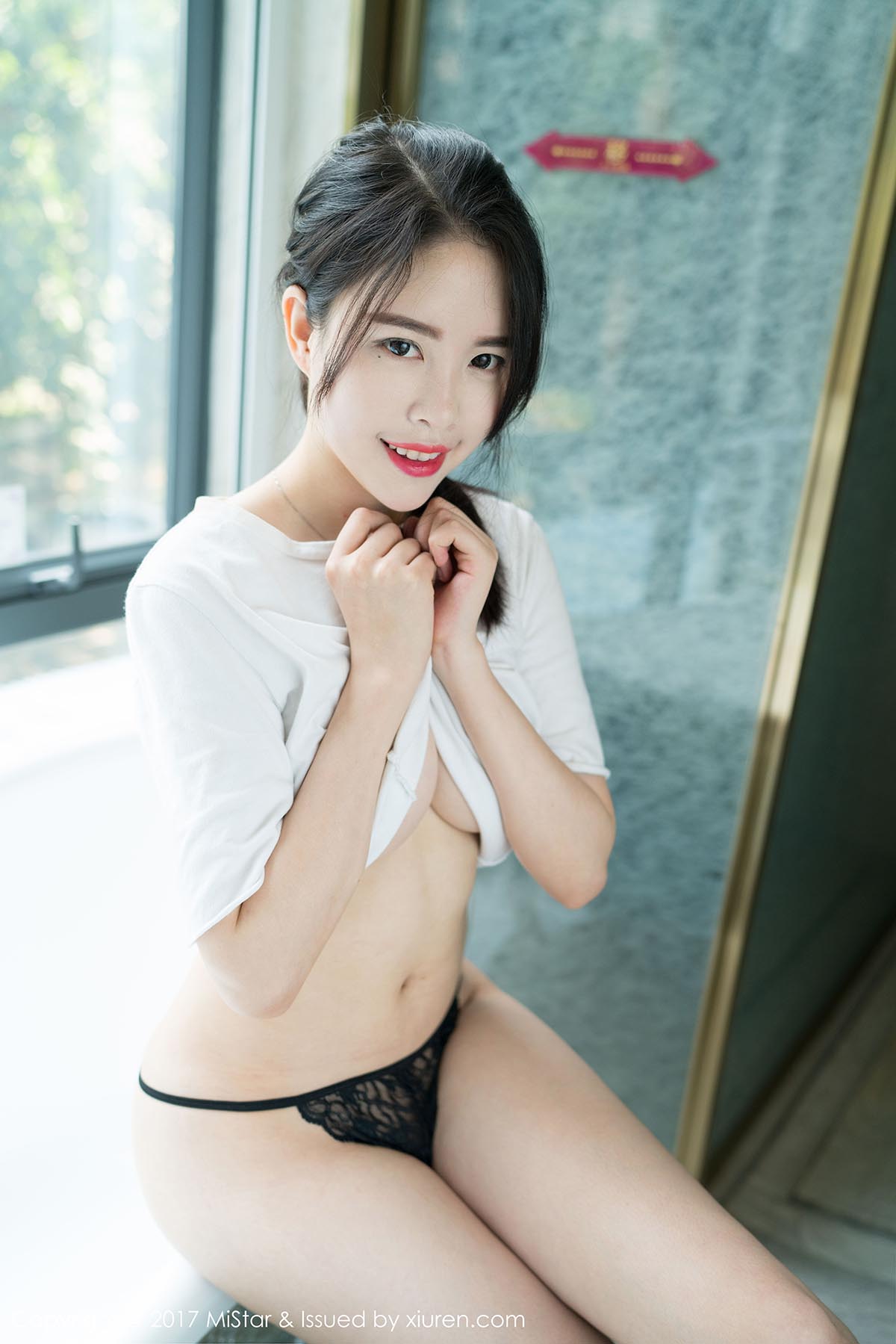 [Xiuren秀人网]XR20170612N00769 NO.769 莉尔预览图 3