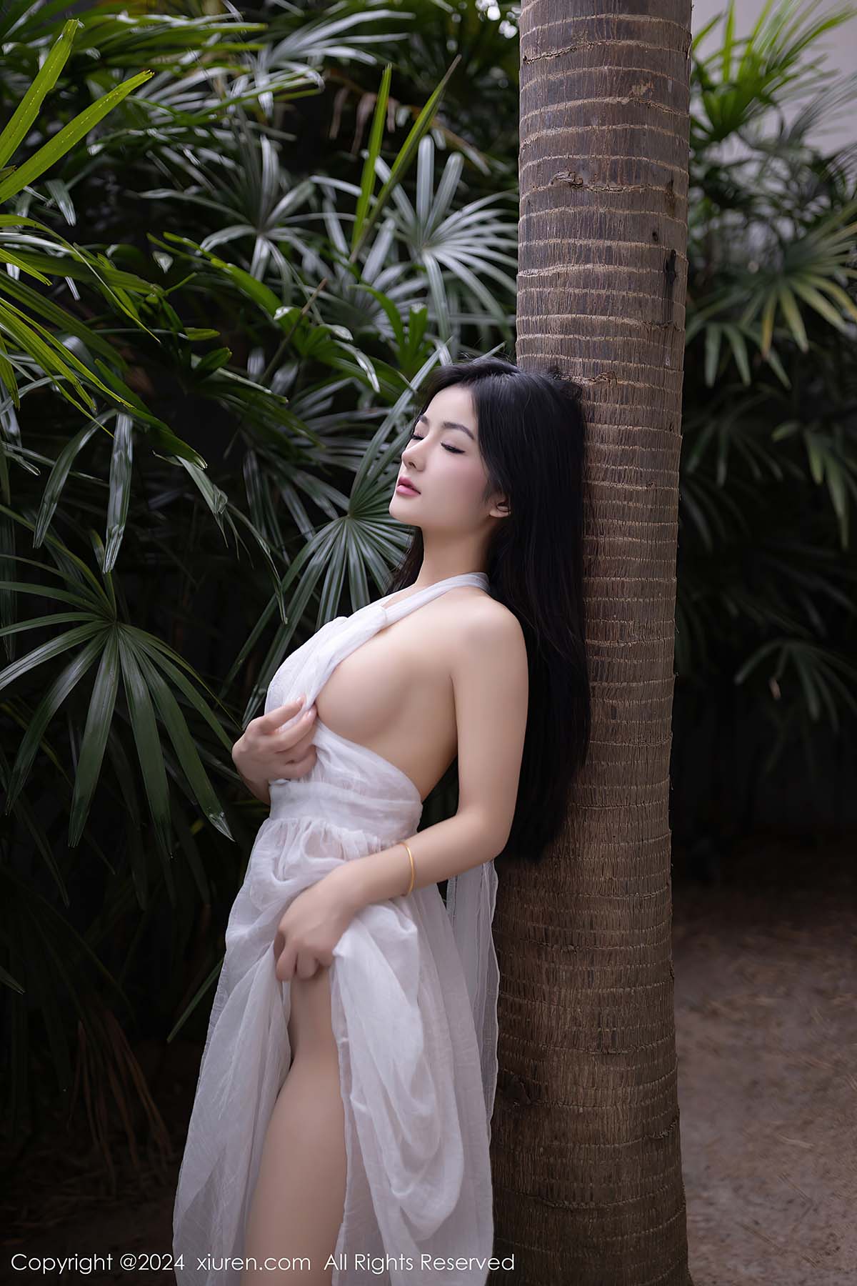 [Xiuren秀人网] NO.8117 谭小灵预览图 2