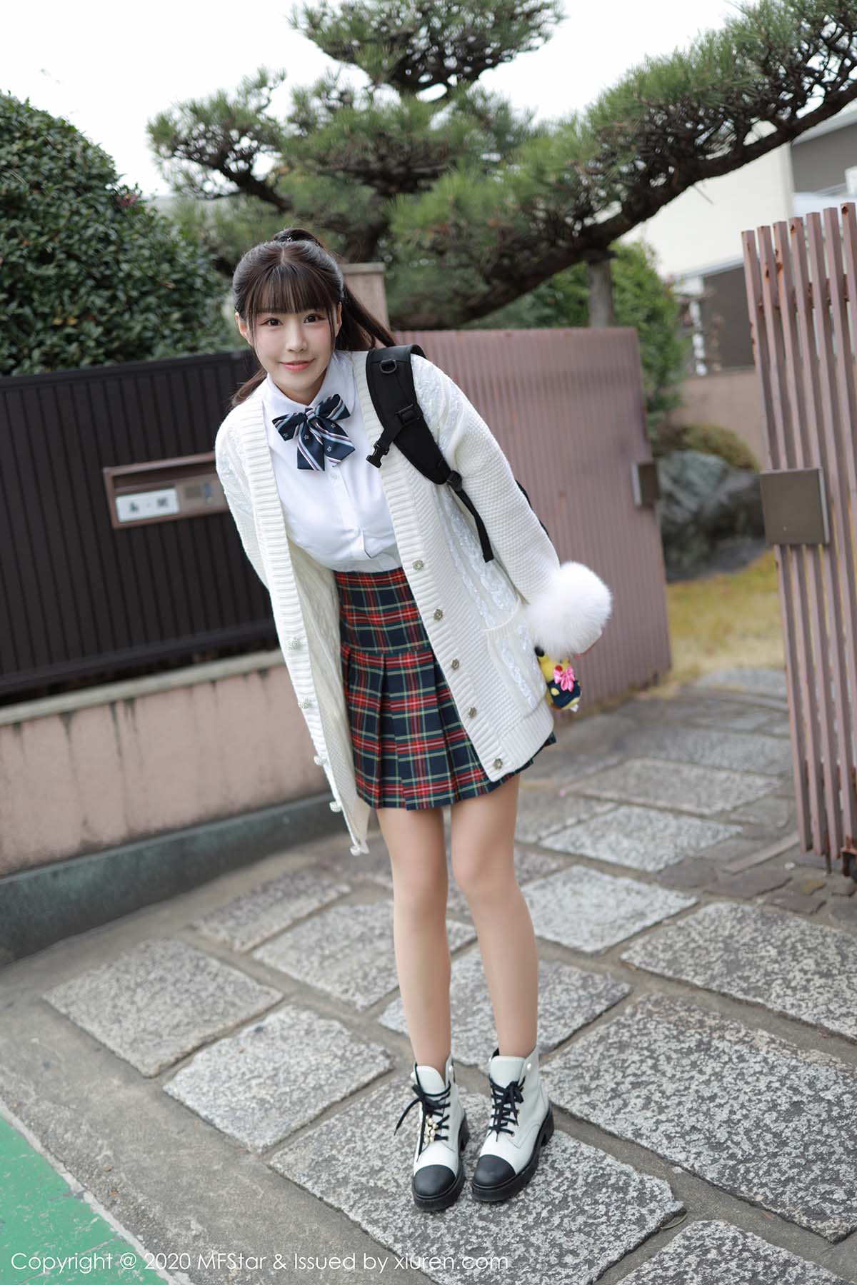 [MFStar模范学院]MF20200117VOL0259 VOL.259 日本街头下的放课后学生尾随剧情主题系列 朱可儿Flower预览图 2