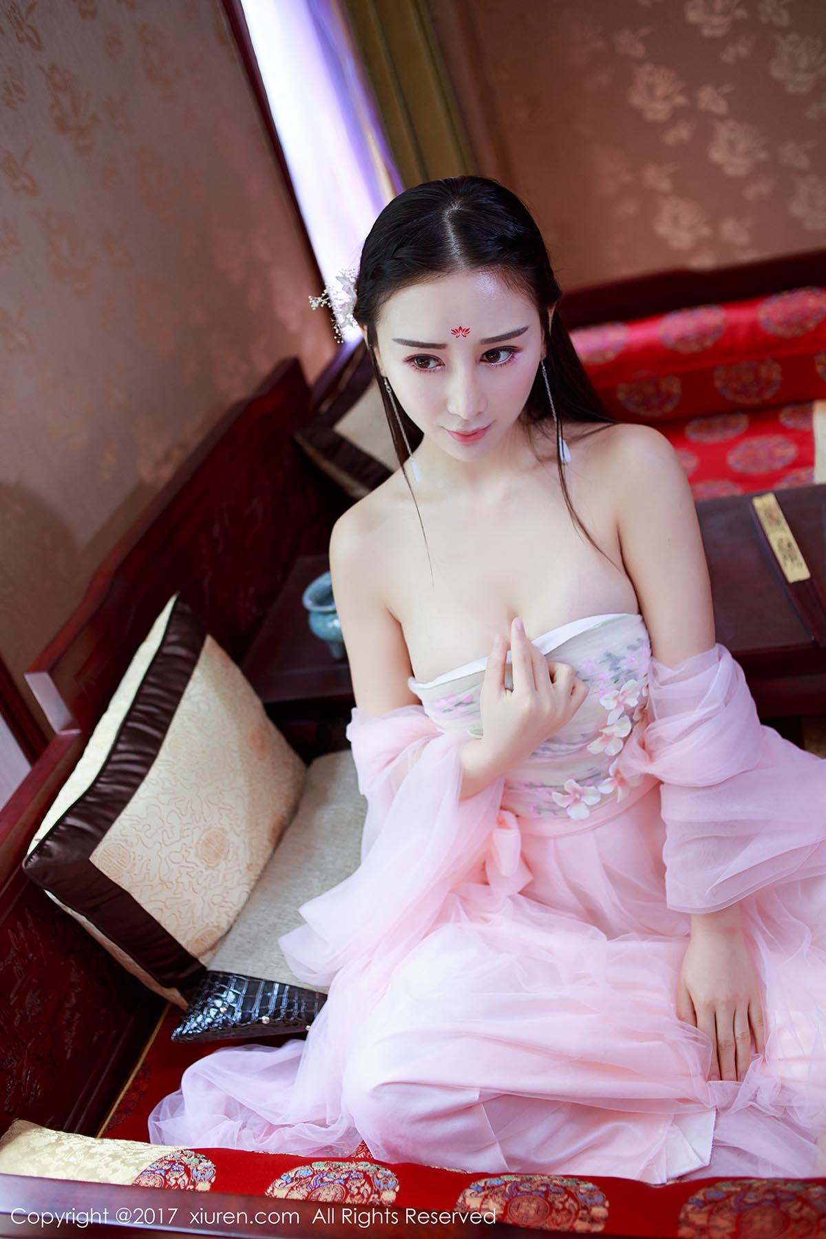 [Xiuren秀人网]XR20170822N00804 NO.804 邹晶晶女王预览图 3
