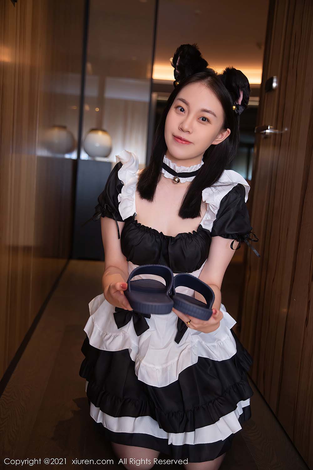 [Xiuren秀人网] NO.4153 温柔甜美可人姿态酒不醉人自醉 一颗甜蛋黄a