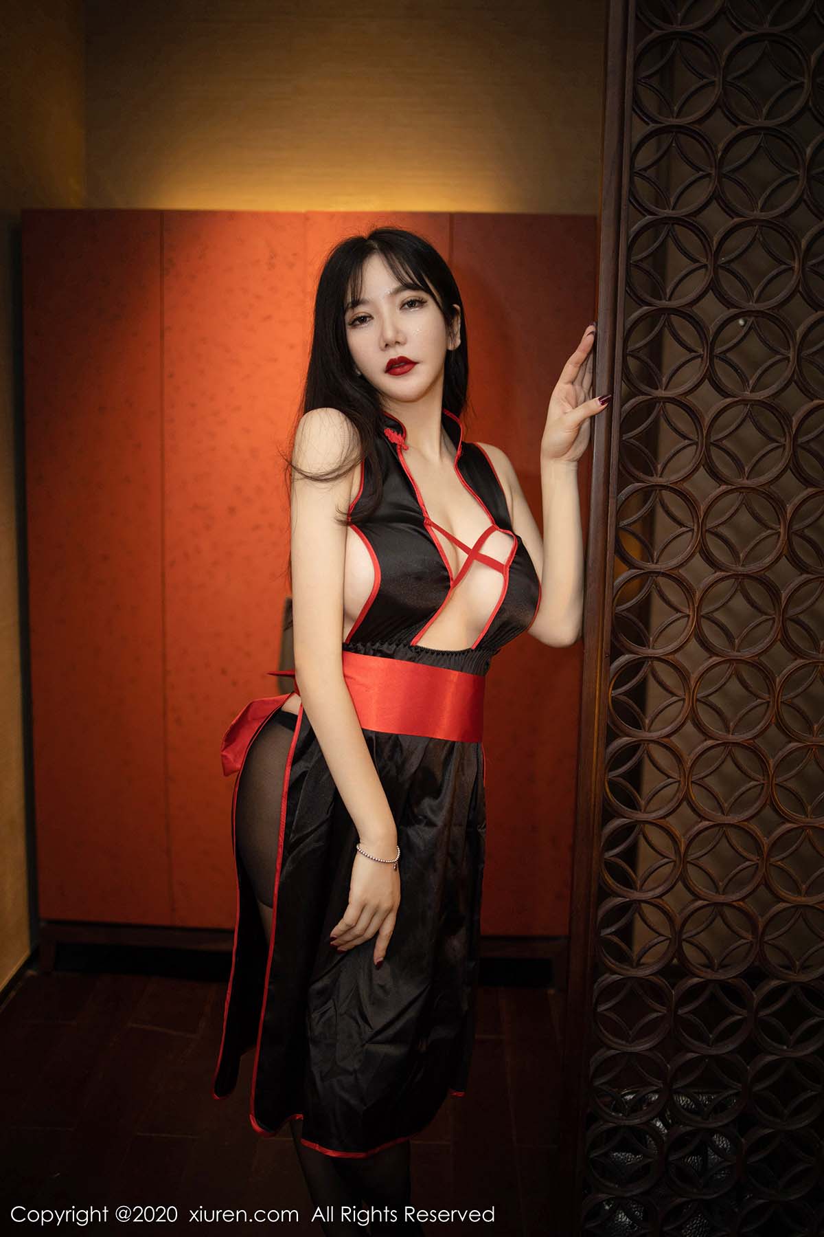 [Xiuren秀人网]XR20200119N01950 NO.1950 媚态妖妖艳艳穿透力十足 心妍小公主