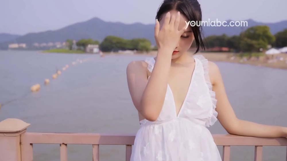 [YouMi尤蜜]视频 NO.382 一个人旅行 何嘉颖