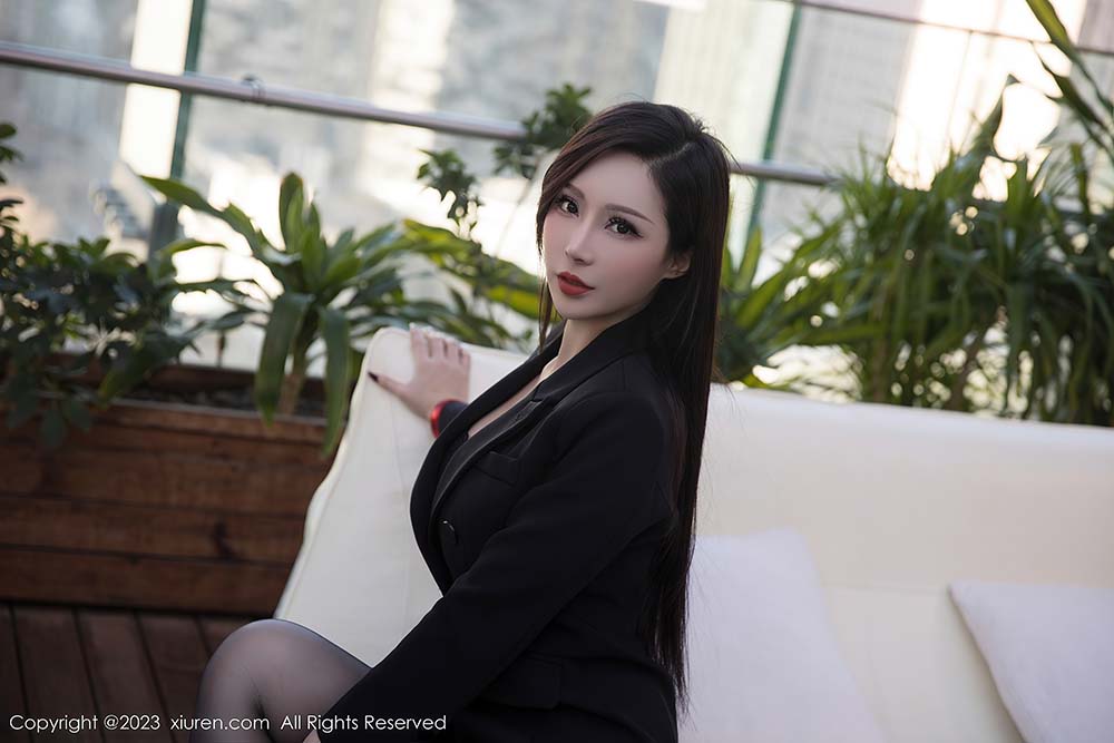 [Xiuren秀人网] NO.6294 大琪琪Emily预览图 2