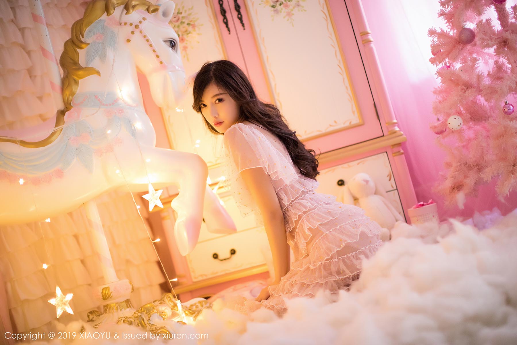 [XIAOYU语画界]YU20190426VOL0059 VOL.059 线条优美多姿的身段 杨晨晨sugar预览图 3