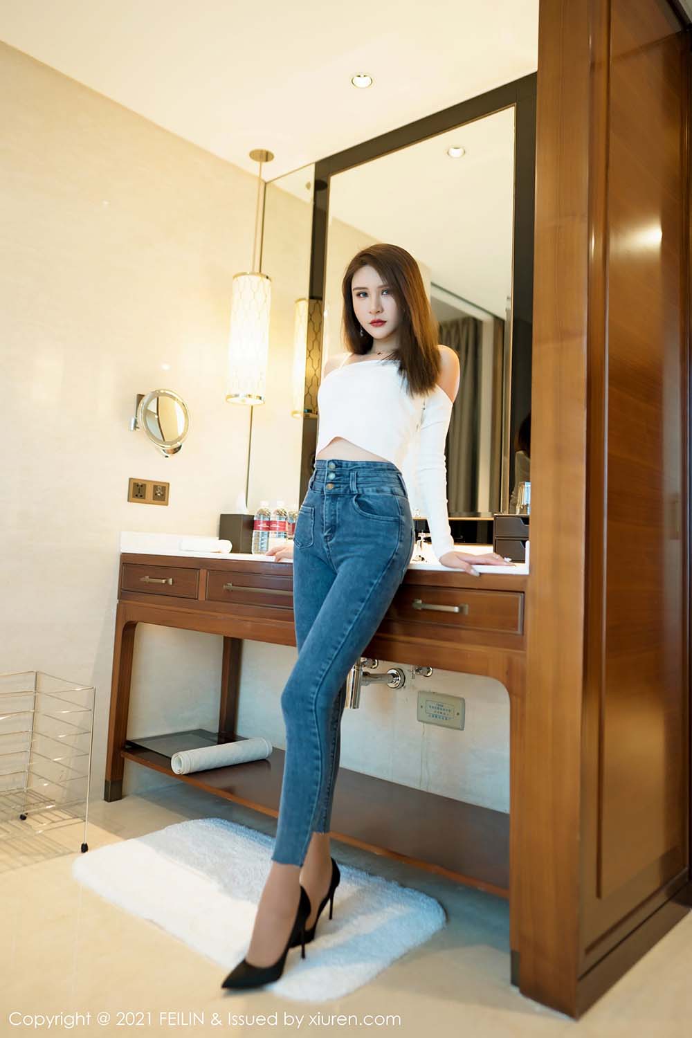 [Feilin嗲囡囡] VOL.389 Emily顾奈奈