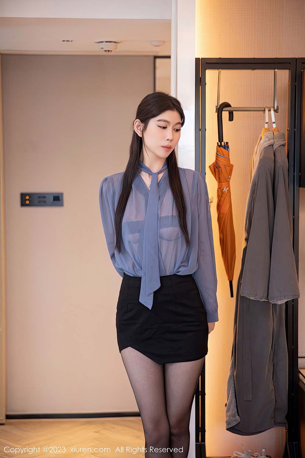[Xiuren秀人网] NO.6122 李雅柔182CM预览图 3