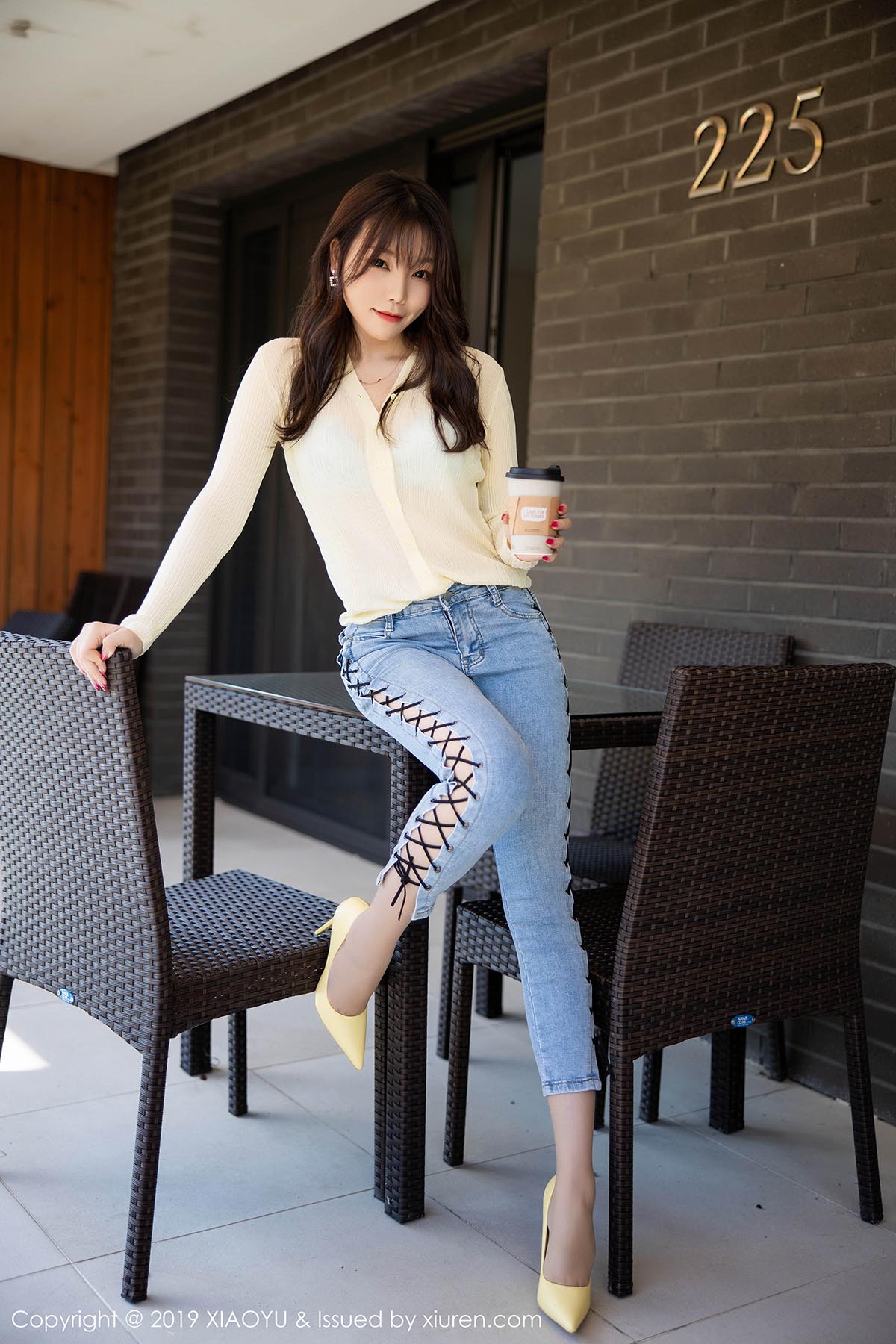 [XIAOYU语画界]YU20191120VOL0197 VOL.197 酥胸美腿翘臀无可比拟魅惑呈现 芝芝Booty预览图 2