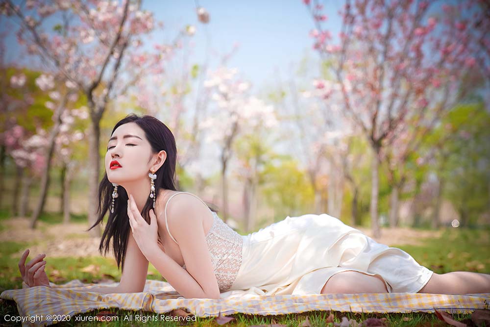 [Xiuren秀人网]XR20200707N02297 NO.2297 沈梦瑶 花海美女