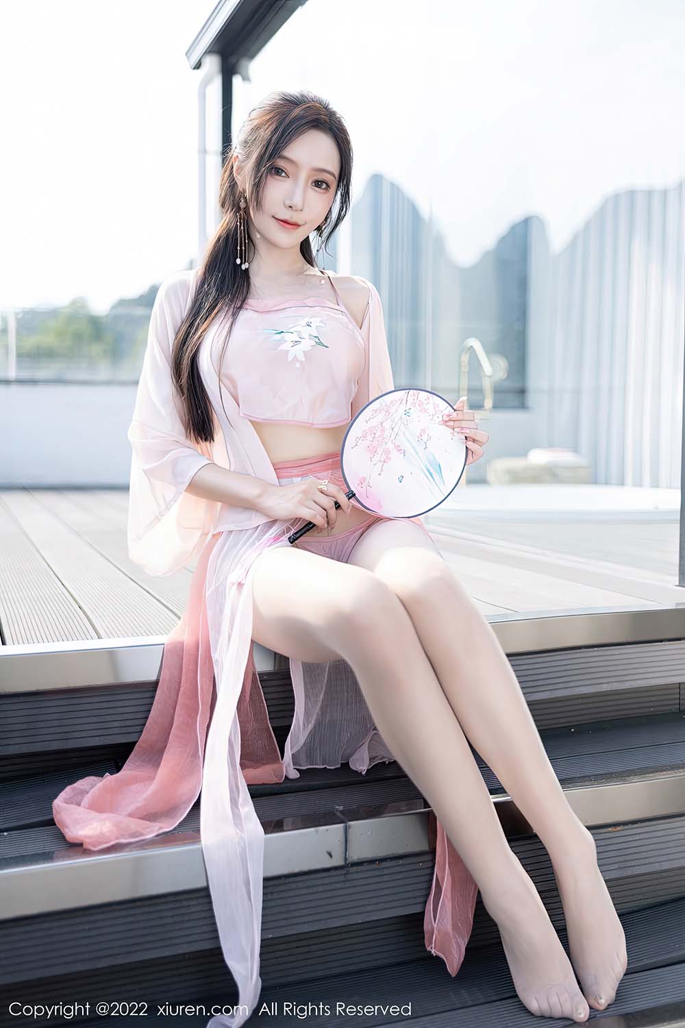 [Xiuren秀人网] NO.6040 王馨瑶yanni预览图 2