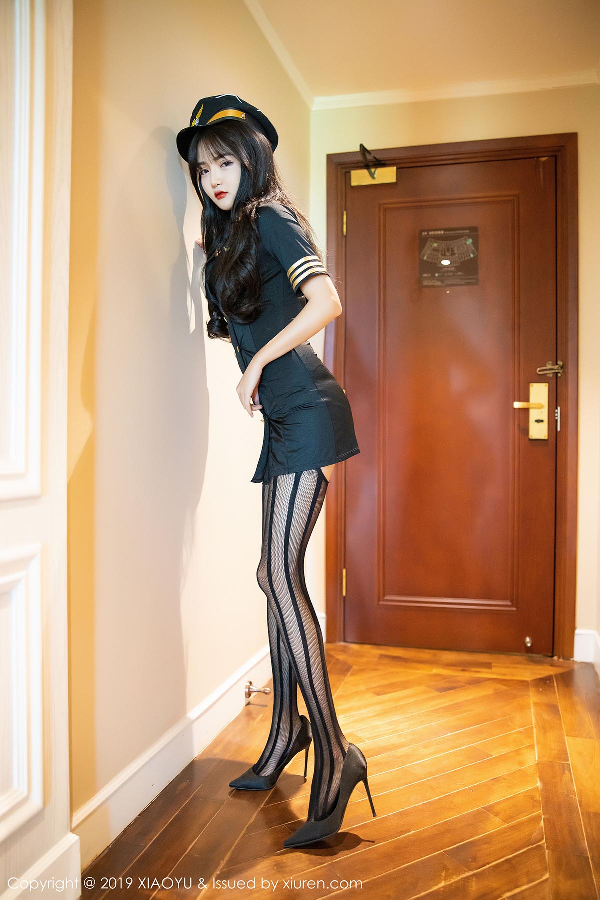 [XIAOYU语画界]YU20191203VOL0206 VOL.206 诱惑黑丝美腿丝丝扣人心 Miko酱吖