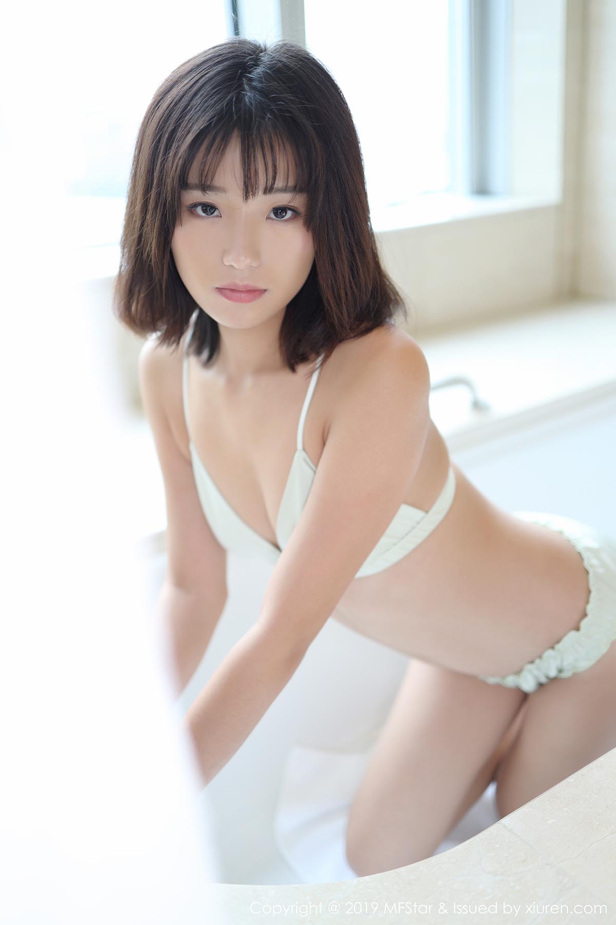 [MFStar模范学院]MF20191113VOL0229 VOL.229 浴室浴巾 Baileys 香儿预览图 3