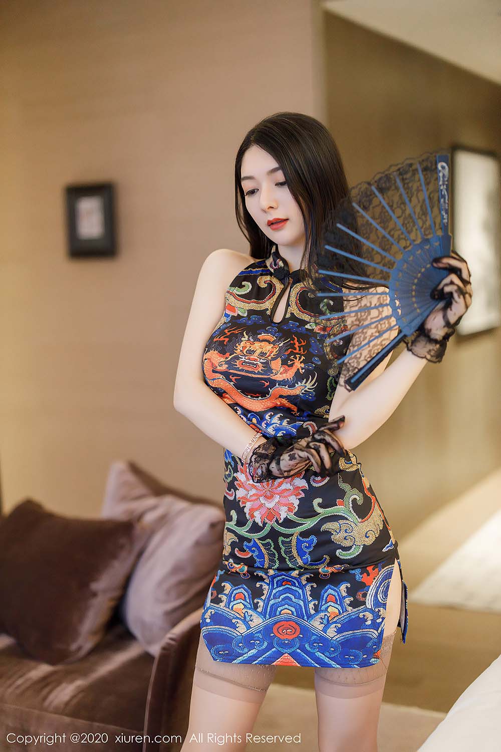 [Xiuren秀人网]XR20200724N02366 NO.2366 蒙面诱惑 Angela小热巴预览图 2