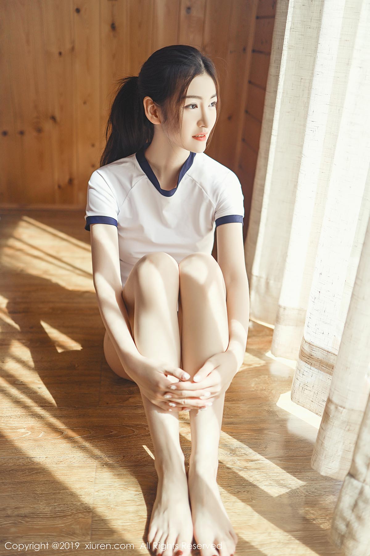 [Xiuren秀人网]XR20190827N01648 NO.1648 酥胸半露尽显媚态 沈梦瑶预览图 2