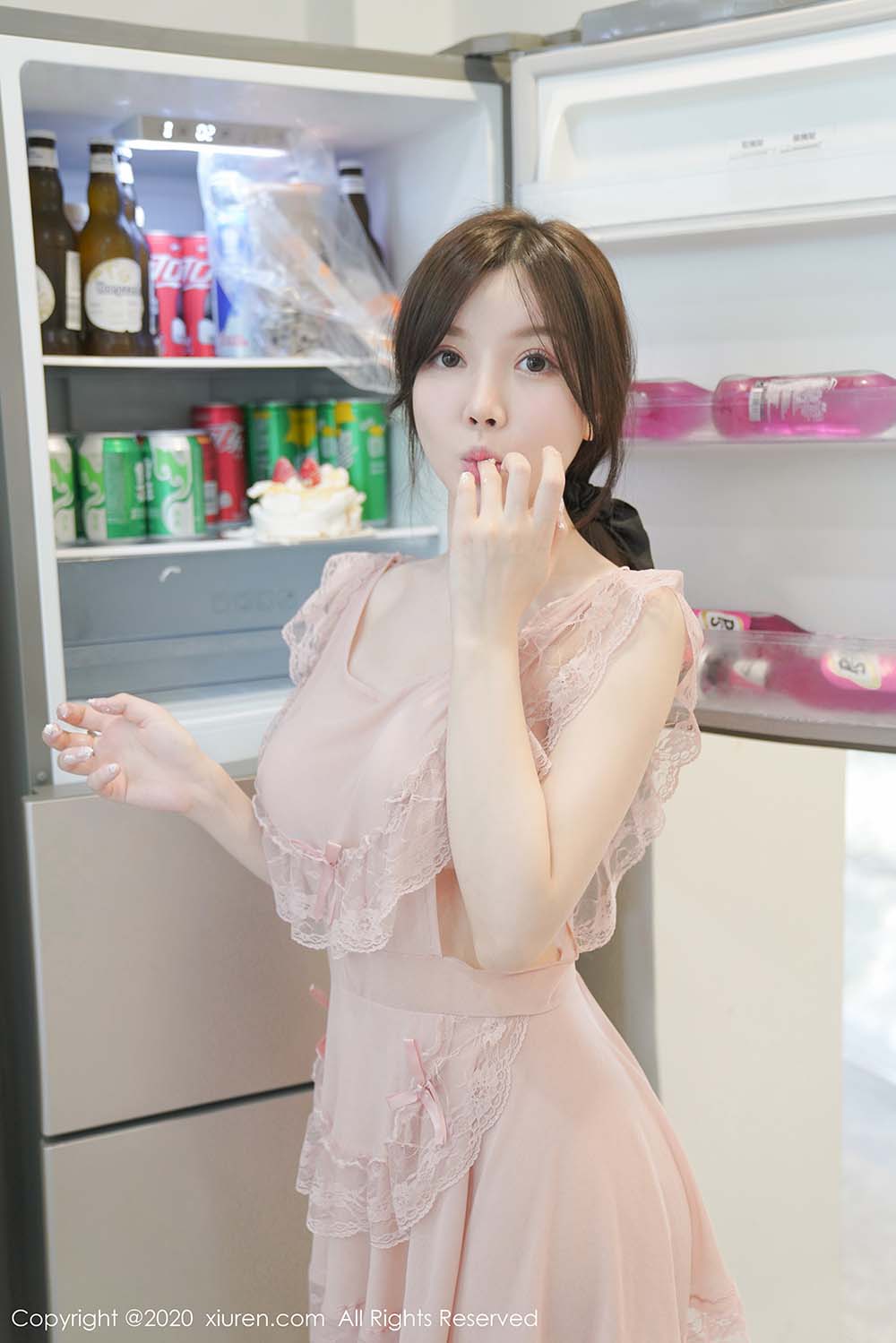 [Xiuren秀人网]XR20200423N02186 NO.2186 厨娘主题 糯美子Mini预览图 3