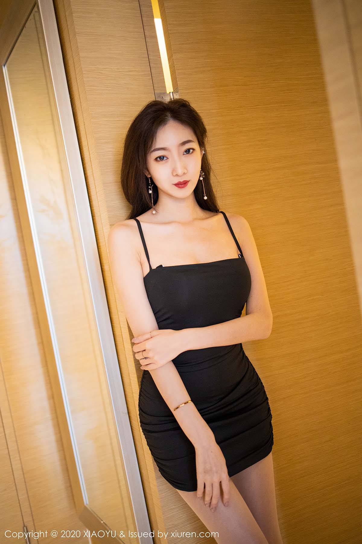 [XIAOYU语画界]YU20200120VOL0240 VOL.240 曼妙有致娇躯美臀呈现 安琪Yee预览图 2