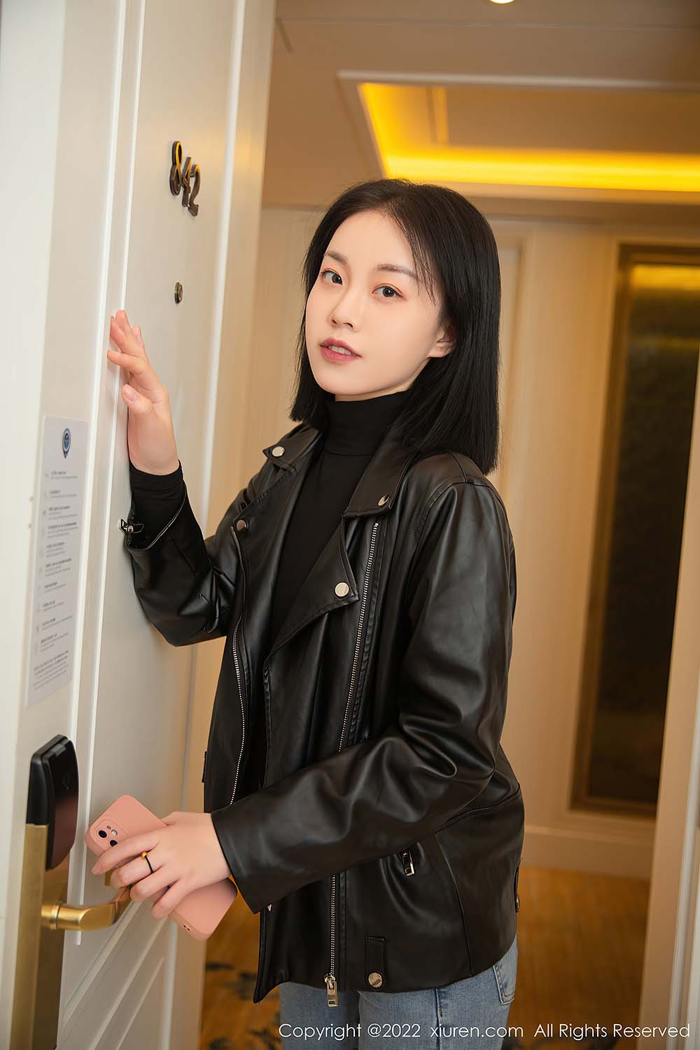 [Xiuren秀人网] NO.4423 黑丝美腿 一颗甜蛋黄a预览图 3