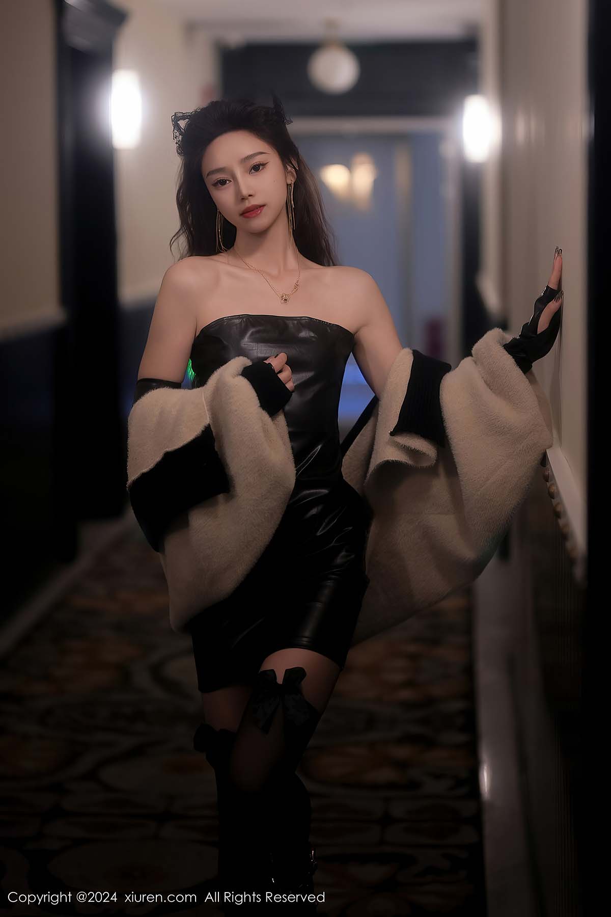 [Xiuren秀人网] NO.8049 苏曼兮预览图 3