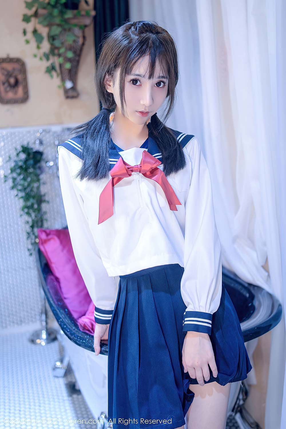 [Xiuren秀人网] NO.4108 娇柔欲滴的萌妹子大眼好胸 小果冻儿预览图 2