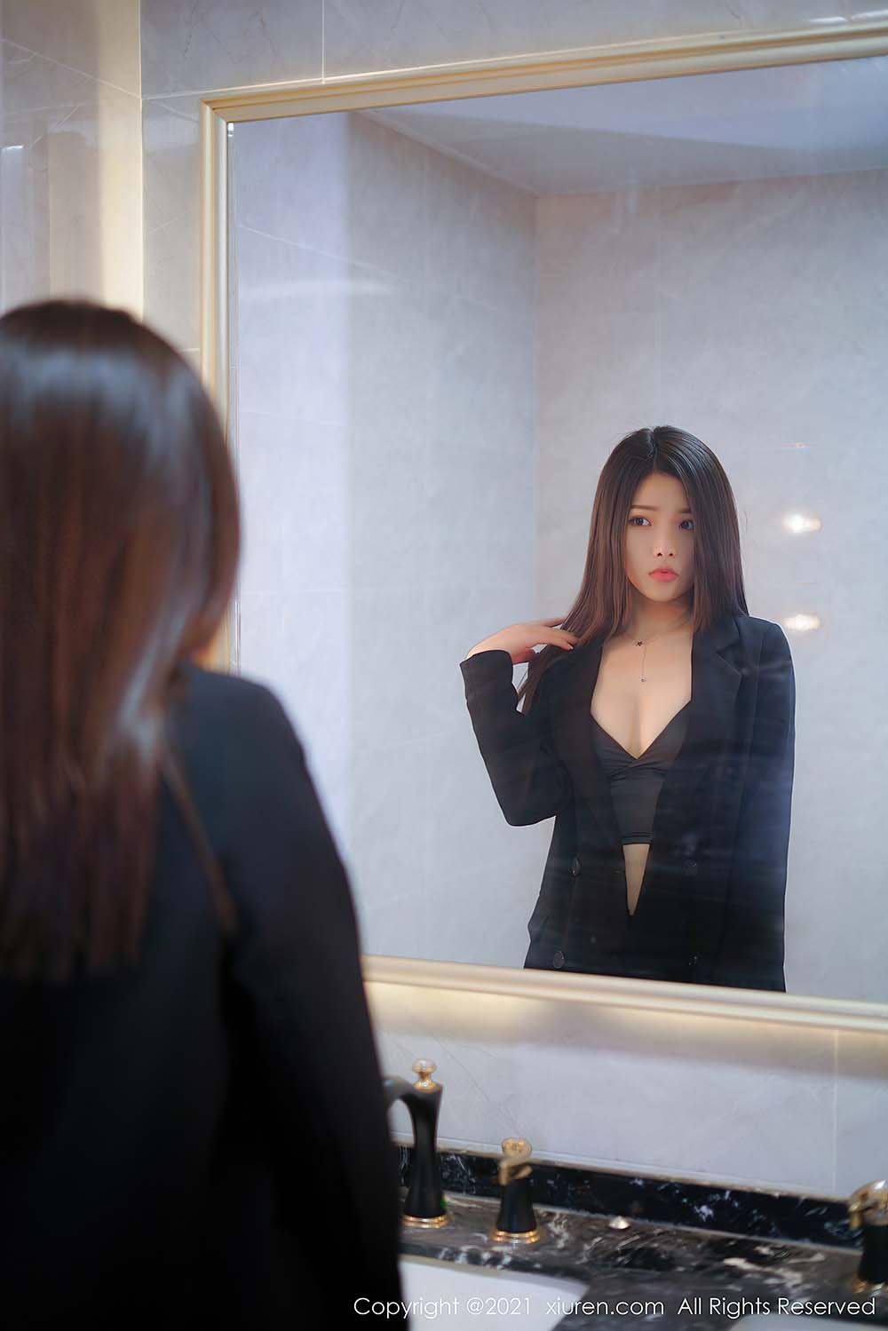 [Xiuren秀人网] NO.4159 蕾丝吊袜美臀 星萌