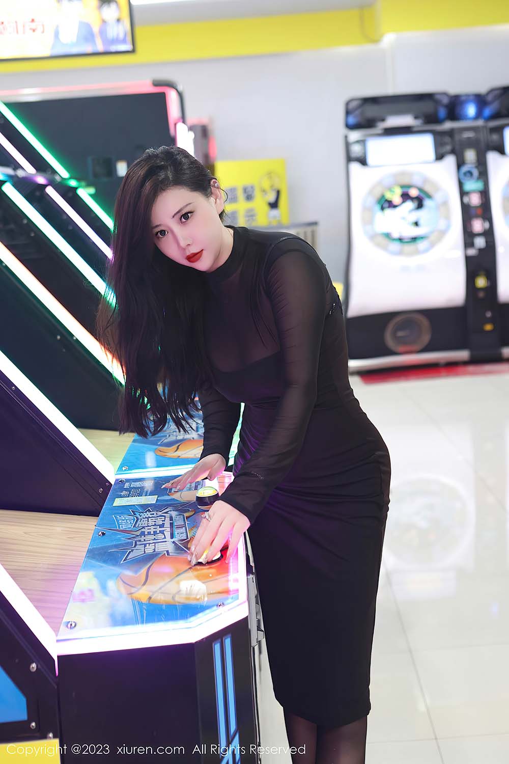 [Xiuren秀人网] NO.7230 王婉悠Queen预览图 2