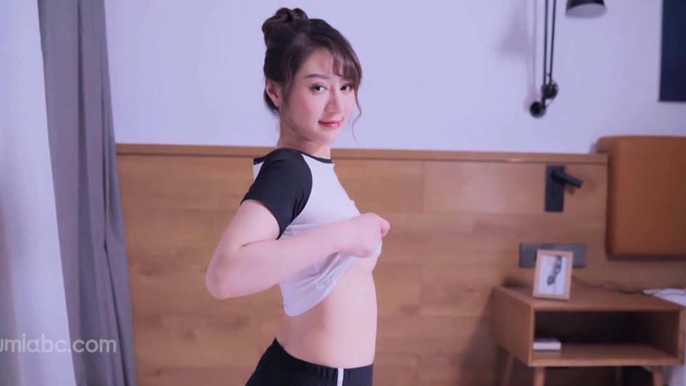 [YouMi尤蜜]视频 NO.549 色艺双全 张恬恬预览图 2