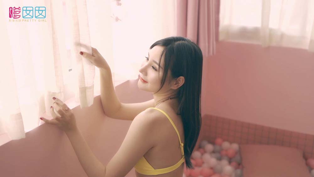 [Feilin嗲囡囡]HD视频2019.09.12 NO.140 Celina青妍预览图 2