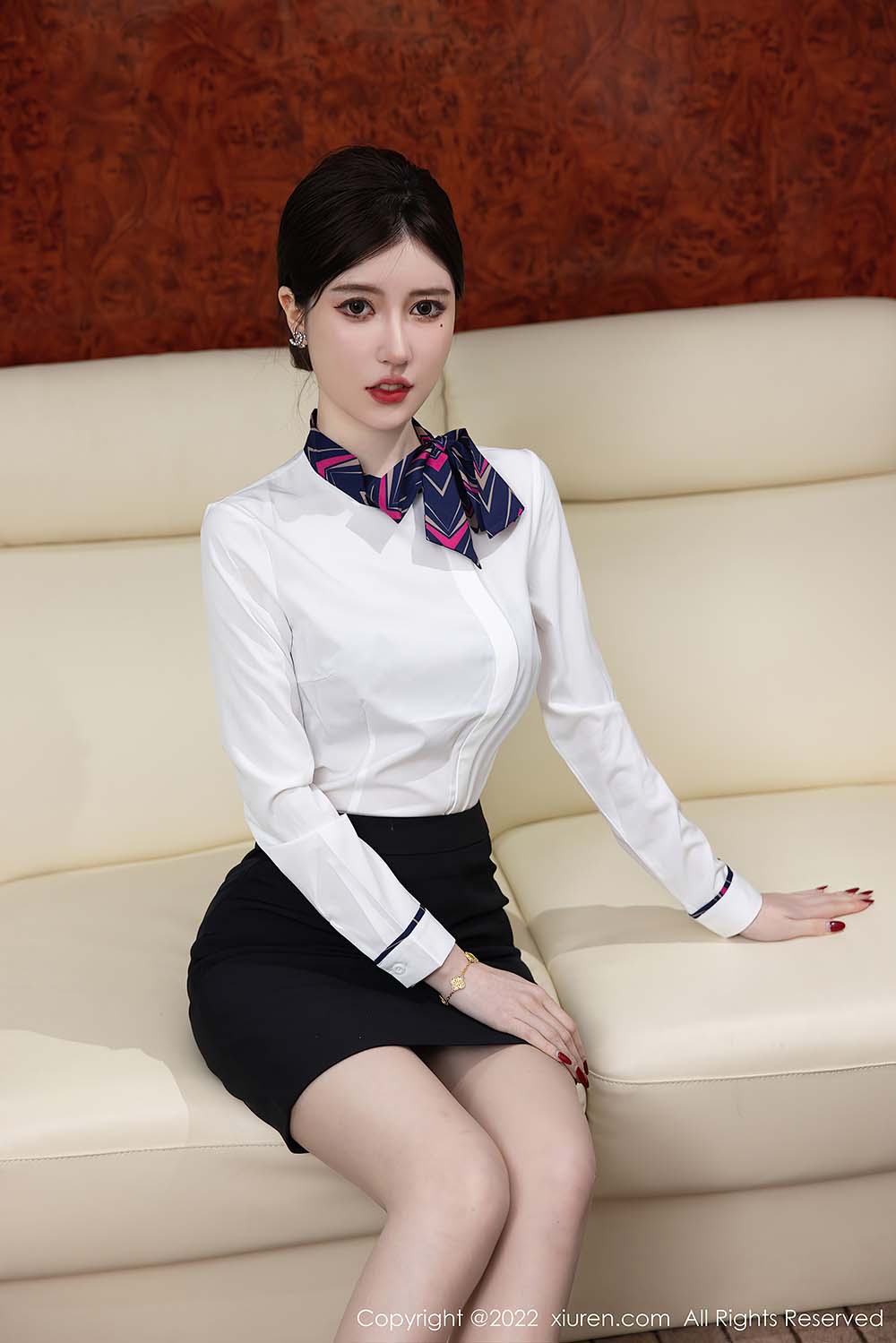 [Xiuren秀人网] NO.5696 美桃酱预览图 2