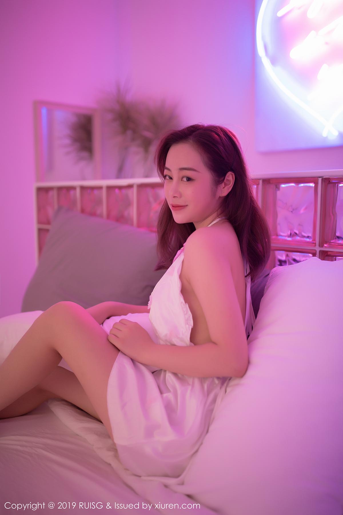 [RuiSG瑞丝馆]RSG20190725VOL0075 VOL.075 玲珑有致的软妹子 Eileen爱琳预览图 2